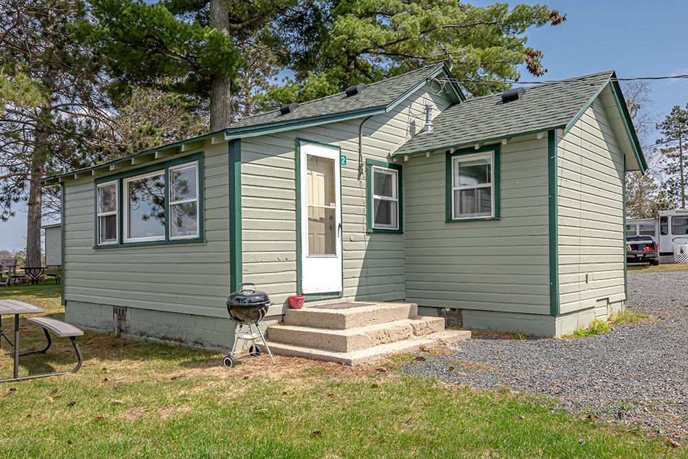 Loons Nest Cabin Rental on Lake Winnie